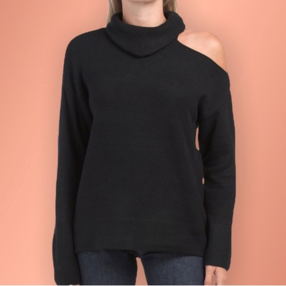 Vince Camuto White Turtle Neck Cut Out Sweater
